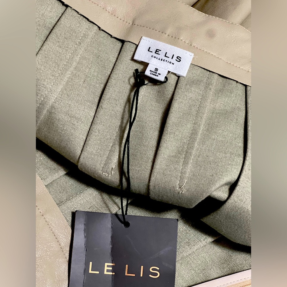 Khaki leather mini skirt